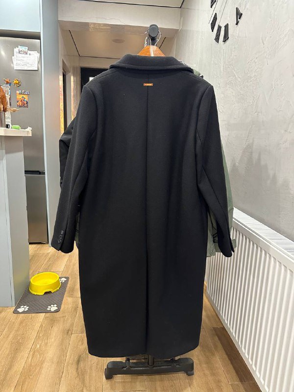 Джинсовая рубашка, пальто, зимняя куртка, мужские и женские штаны, боди, платье 6