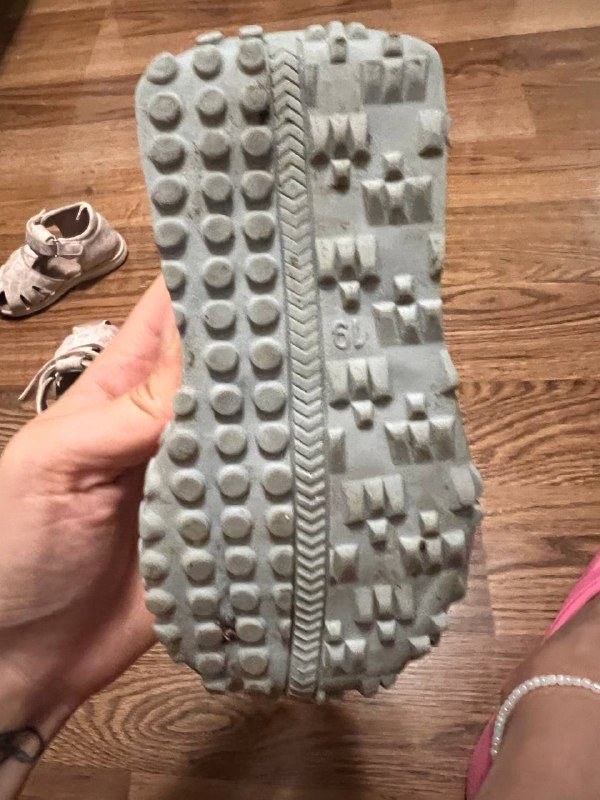 Детские кроссовки и сандалии 7