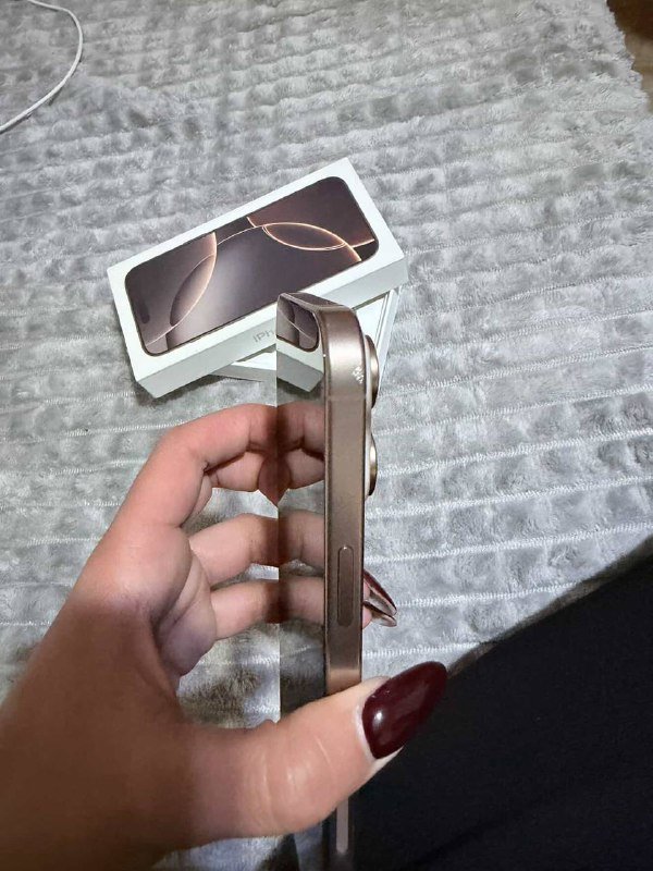 Айфон 16 про Макс 256 гб с коробкой, зарядкой и адаптером 2