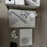Xbox One S 1TB 1
