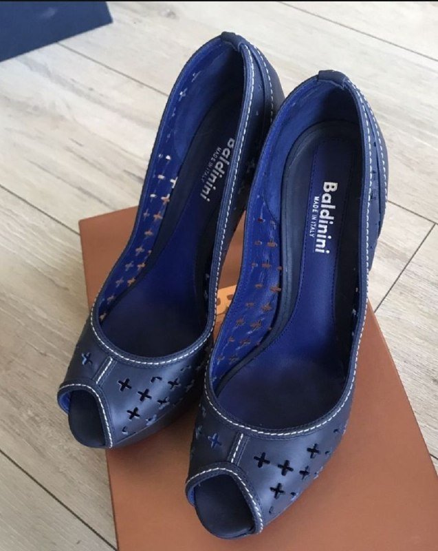 Оригинальные туфли Baldinini размер 37 3