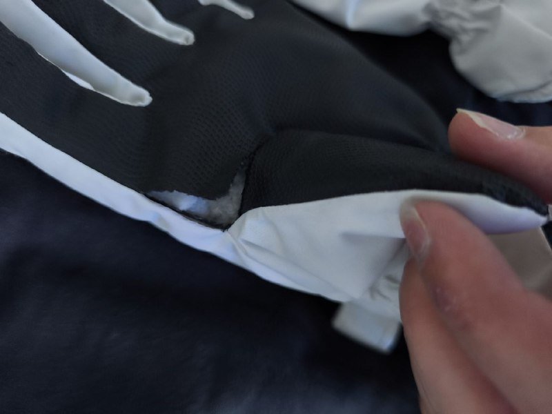 Куртка XXL, штаны 56, флисовая кофта L, перчатки 3