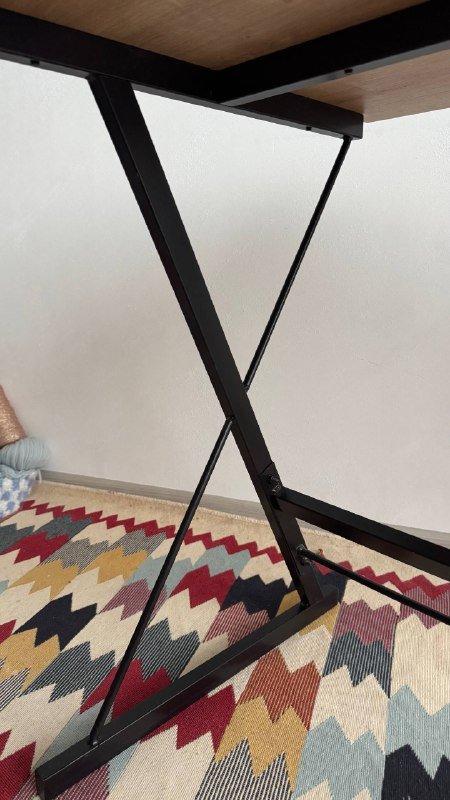 Стол из дерева и металла 5