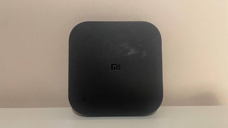 Стол, Лампа, Штатив, Ноутбук, Powerbank, Жесткий диск, Вентилятор, TV приставка, Зубная щетка, Яндекс станция 8