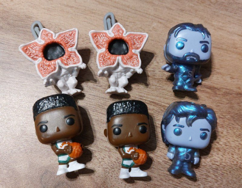 Фигурки Stranger Things из киндер joy