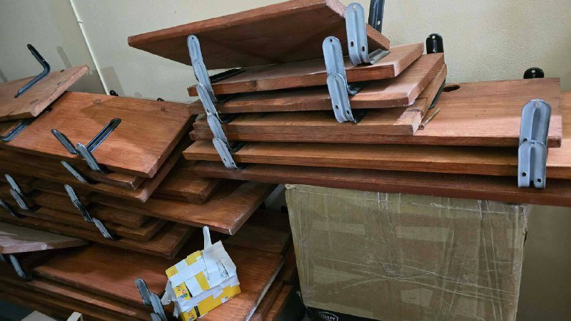 Полки со своими креплениями 2