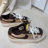 Женские Nike кроссовки, белые, бежевые 2