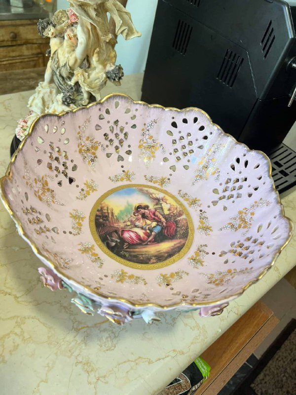 Дорожка, две винтажные вазы 7