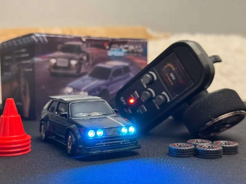 Машинки Volkswagen Golf GTI II на радиоуправлении 1