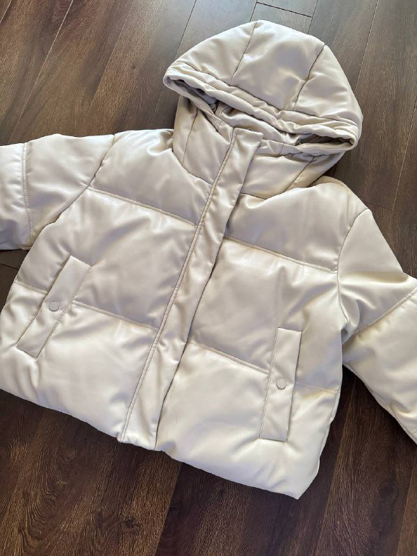 Кожаная куртка Stradivarius размер S