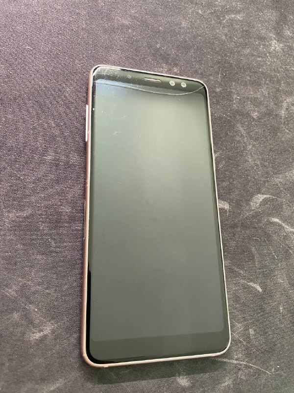 Телефон Samsung Galaxy A8, спортивный браслет Xiaomi Mi Band 6, штатив, радиоуправляемый вертолёт, беспроводная зарядка Xiaomi, кухонный комбайн Bosch Multitalent 8