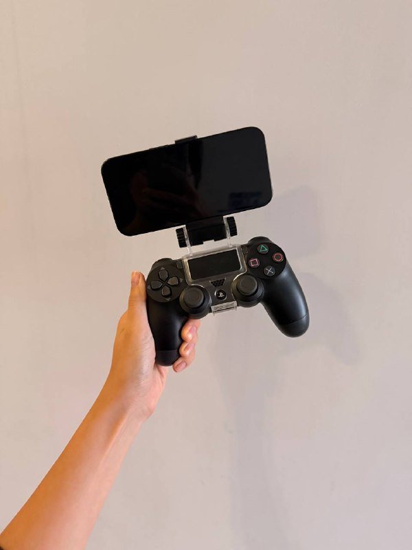 Джойстик Sony PlayStation 4 и держатель для телефона 2