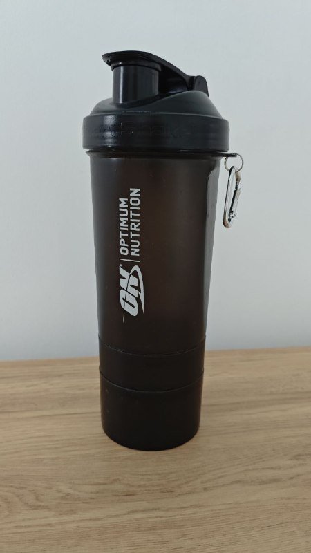 Шейкер ultimate nutrition black 600 ml спортивный