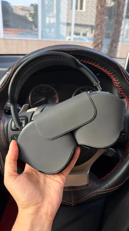 AirPods MAX Midnight 1
