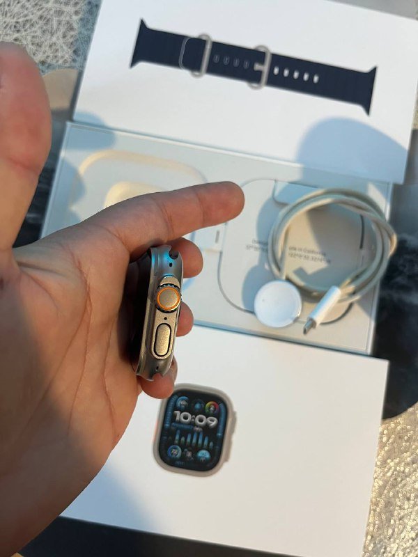 Apple Watch Ultra 2 4