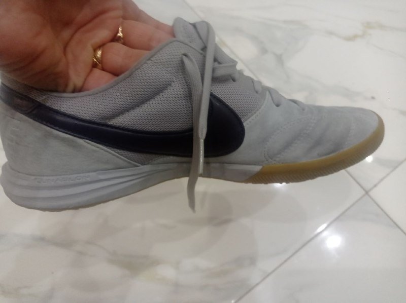 Амброшуры JBL, футболки оригинал, кроссовки Найк 43 размер 6