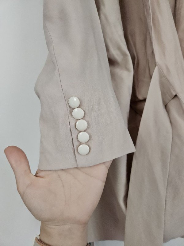 Бежевый пиджак Lichi на завязках размер S 2