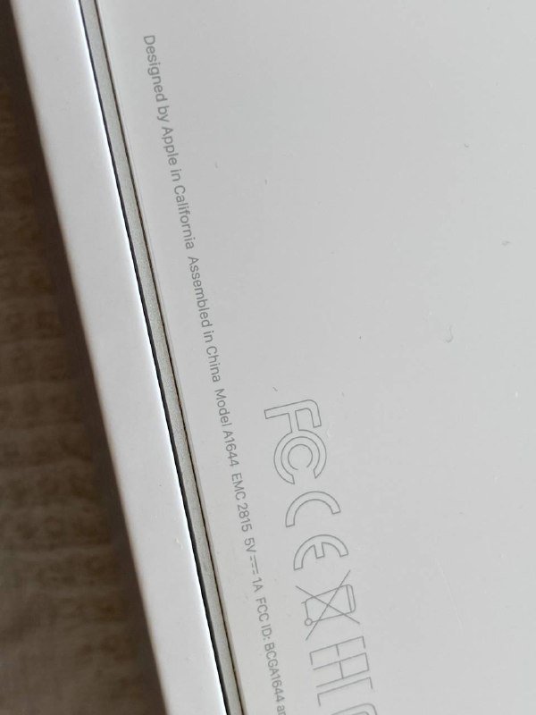 Беспроводные клавиатура и мышка Apple комплект 4