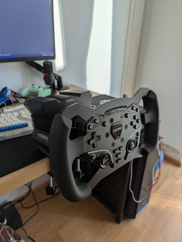 Набор для симрейсинга от Moza 2