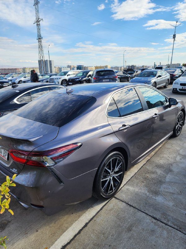 Toyota Camry 2022 г. 2.5 гибрид 2