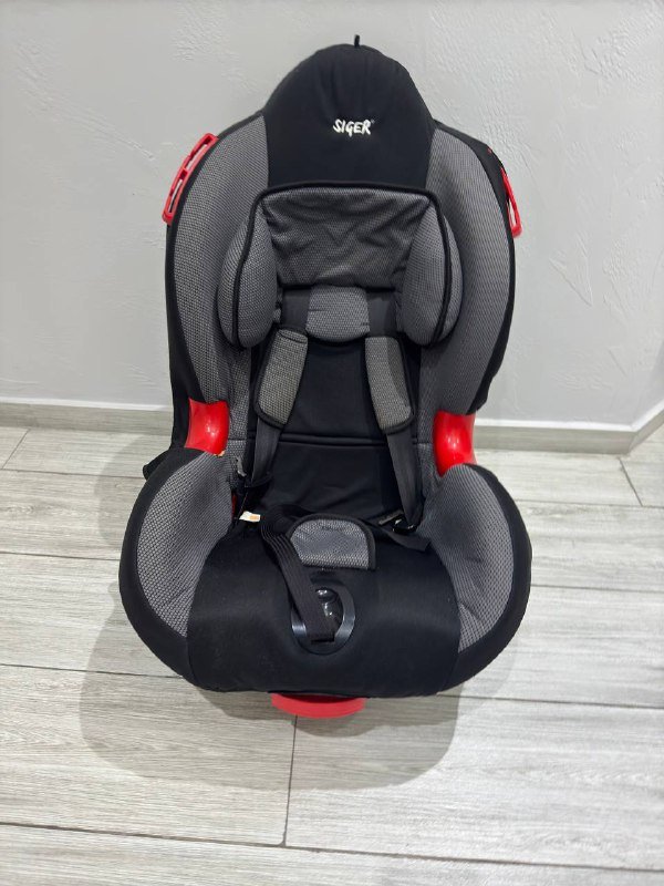 Детское автокресло от 1 до 7 лет