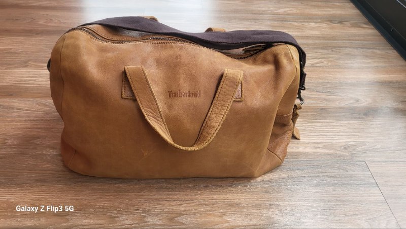 Складной стул, чемодан, рюкзак, сумки, куртка, конфетница 5