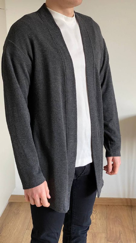 Кардиган Bershka, рубашка черная, джинсы Mavi, кофта коричневая, рубашка Koton, пальто Key Man 2