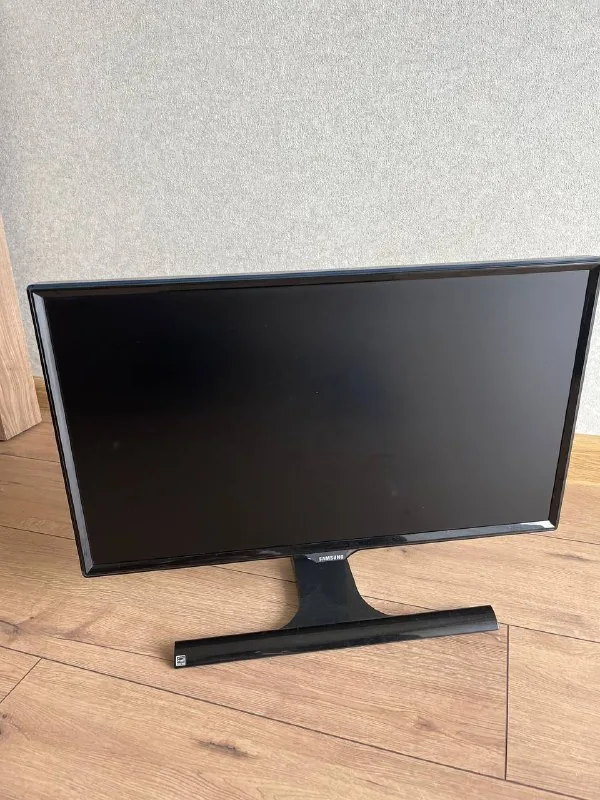Монитор Samsung 24 дюйма 1