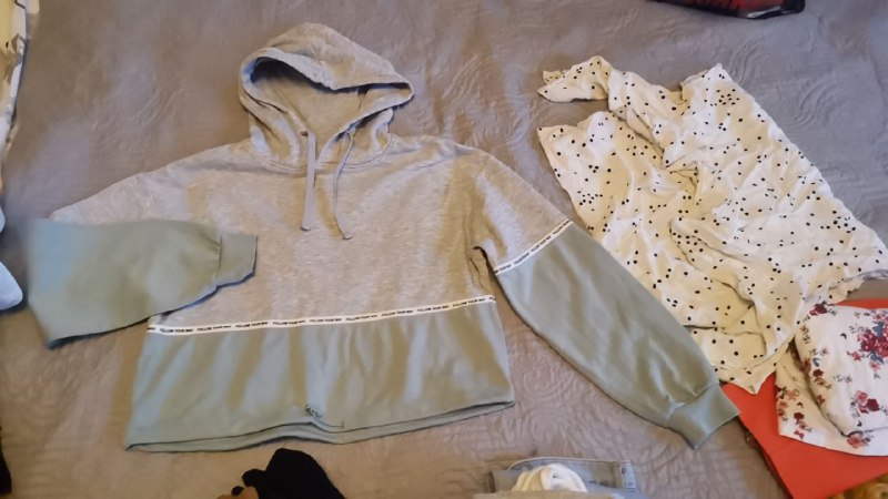 Оранжевое платье Guess, белое платье Теранова, туника h&m, худи Теранова, водолазка Ньюйоркер, платье в горошек, шорты, джинсы дефакто, джинсы зара, футболка теранова 5