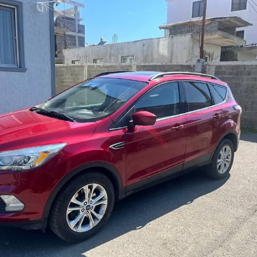 Ford Escape в долгосрочную аренду