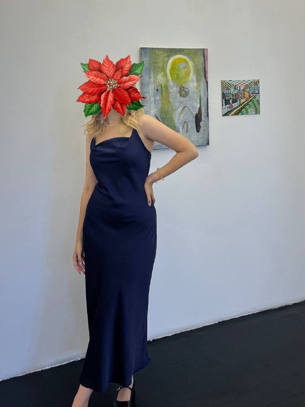 темно-синее шелковое платье, черно-розовое хлопковое платье, светлое нежно-розовое платье 2