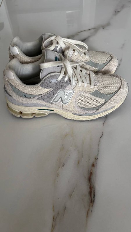 Кроссовки New Balance 2002r, размер 7.5W (38.5 см) 2
