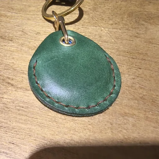 Кожаные ремни, кошелек, докхолдеры, картхолдеры