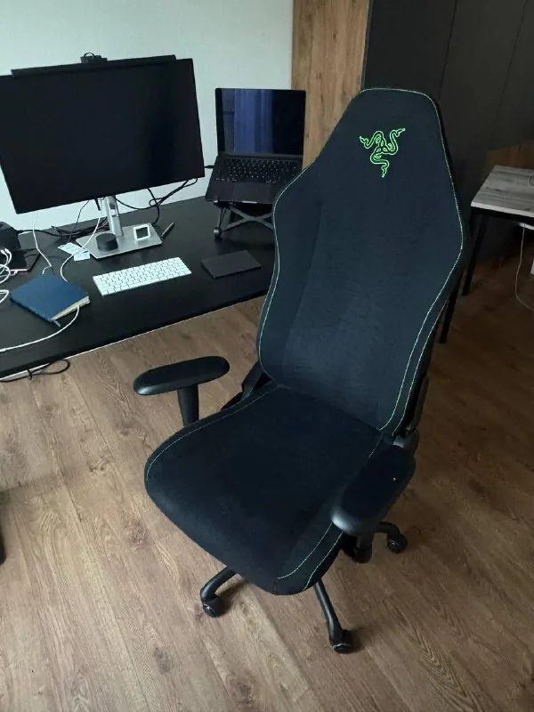 Компьютерное кресло Razer Iskur V2 X