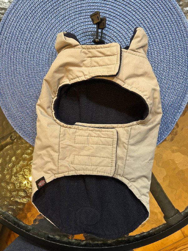 Куртки и рубашка для собак 6