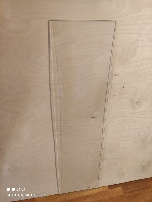 Коленое стекло для полок