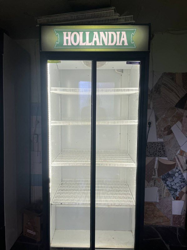 Два холодильника