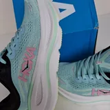 HOKA кроссовки 10