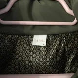 Тренч London Fog, пуховик Zara, куртка Maison Margiela 8