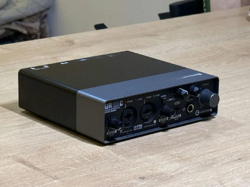 Steinberg UR22C, Sony PULSE 3D, MacBook Air M1 1