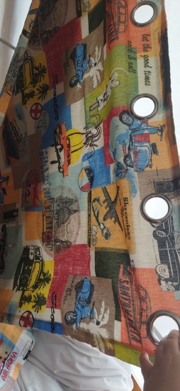 Плотная штора для кухни или комнаты