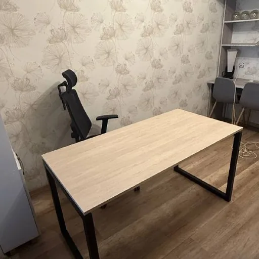 Рабочий стол, компьютерный стул