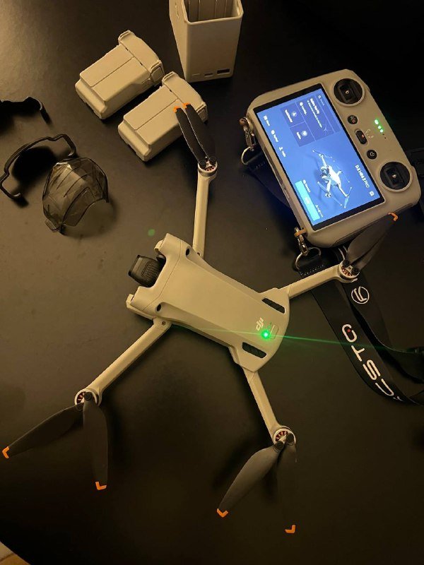 Дрон DJI Mini 3 Pro Fly More Combo