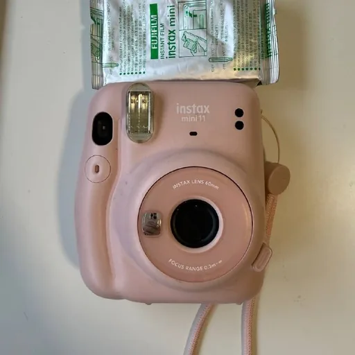Фотоаппарат Instax mini 11