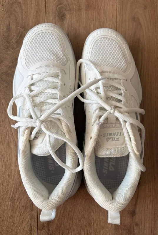 Женские теннисные кроссовки FILA Streamline 3.0 1