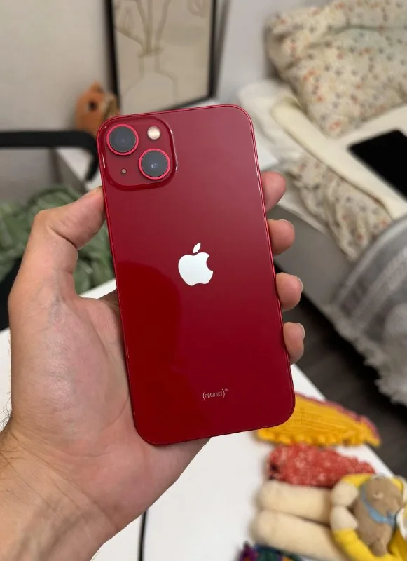 iPhone 13 128 ГБ красный 1