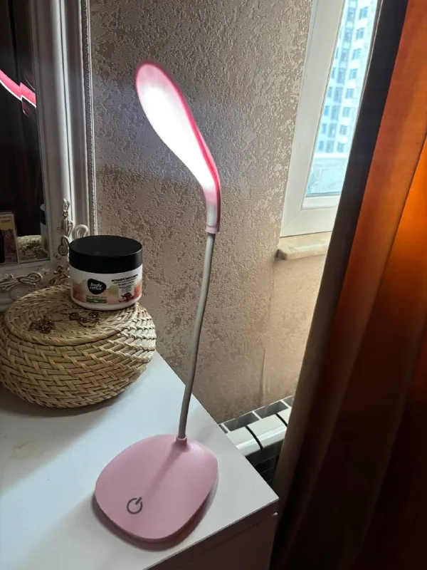 LED настольная лампа 1