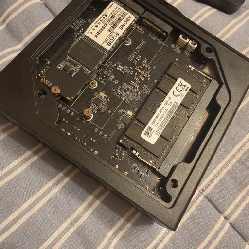 Мини ПК с дисплеем Intel N100 16GB 512GB