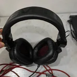 Игровой ноутбук MSI Katana GF76, мышка, наушники 10