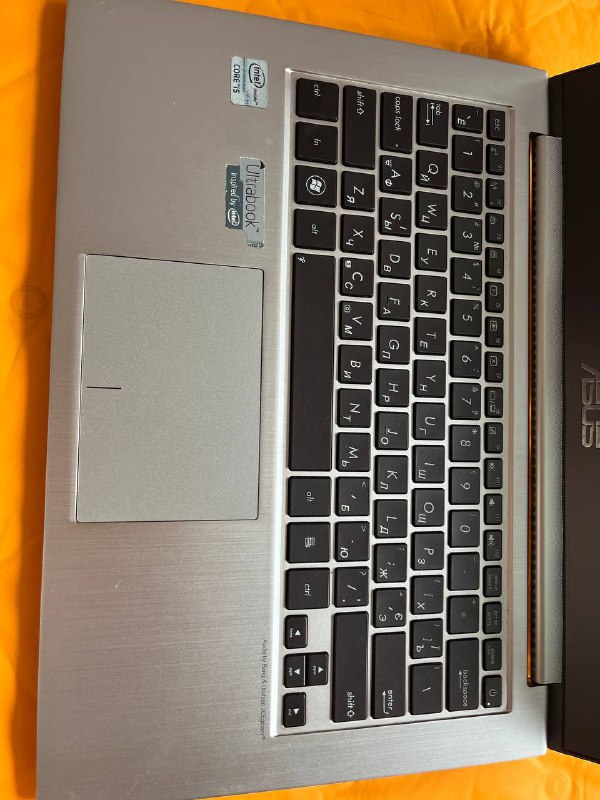 Ноутбук ASUS ZenBook UX31UA в хорошем состоянии 2